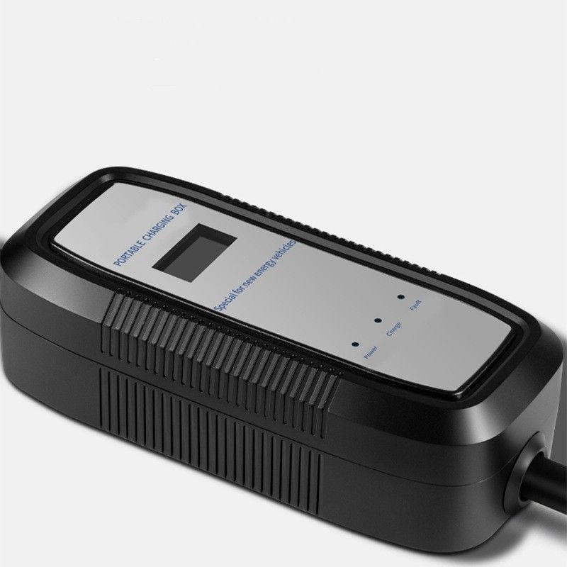 Avrupa Standartı 16A 32A Tek Silahlı Taşınabilir AC EV Şarj Aracı Tipi 2 ODM OEM